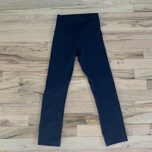 Excellent condition lululemon crops